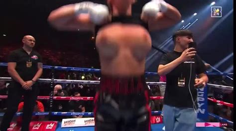 daniella hemsley boxing video|Kingpyn Boxing results: Daniella Hemsley flashes audience after。